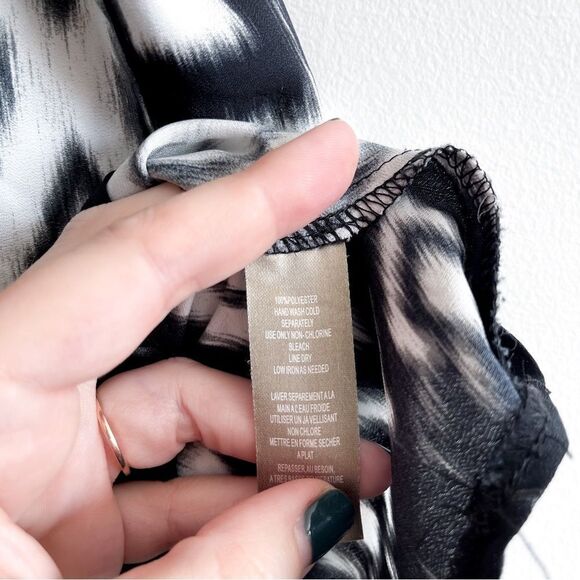 Charlie Jade Tribal Racerback Tank Sleeveless Blouse Black White Lime Women's M - Picture 4 of 7